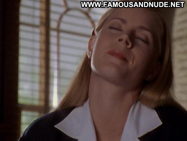 Amy Adams Cruel Intentions 2 Schoolgirl Blue Eyes Teasing