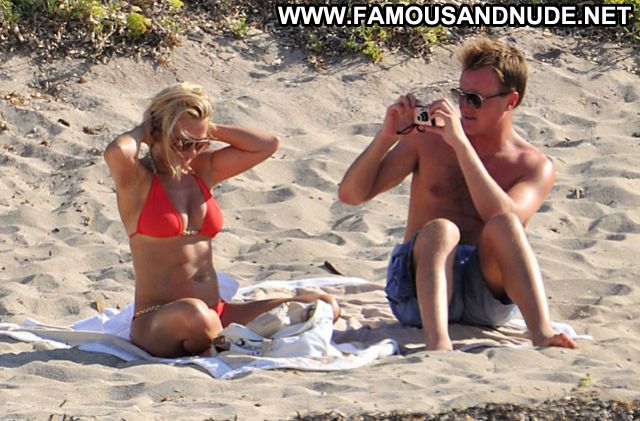 Geri Halliwell British Singer Bikini Beautiful Blonde Babe