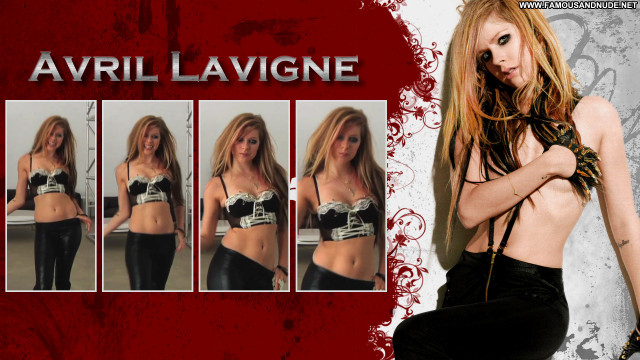 Avril Lavigne No Source Beautiful Posing Hot Babe Celebrity