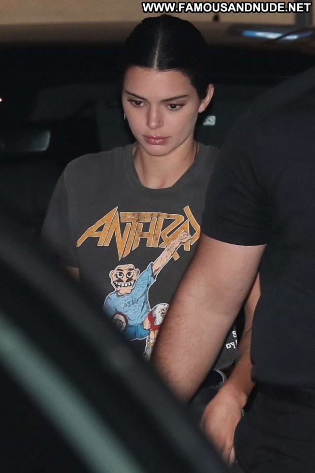 Kendall Jenner No Source Paparazzi Mali Posing Hot Babe Beautiful