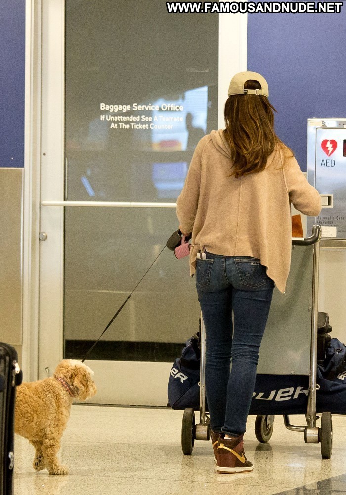 Minka Kelly Lax Airport Lax Airport Celebrity Beautiful Babe Posing Hot