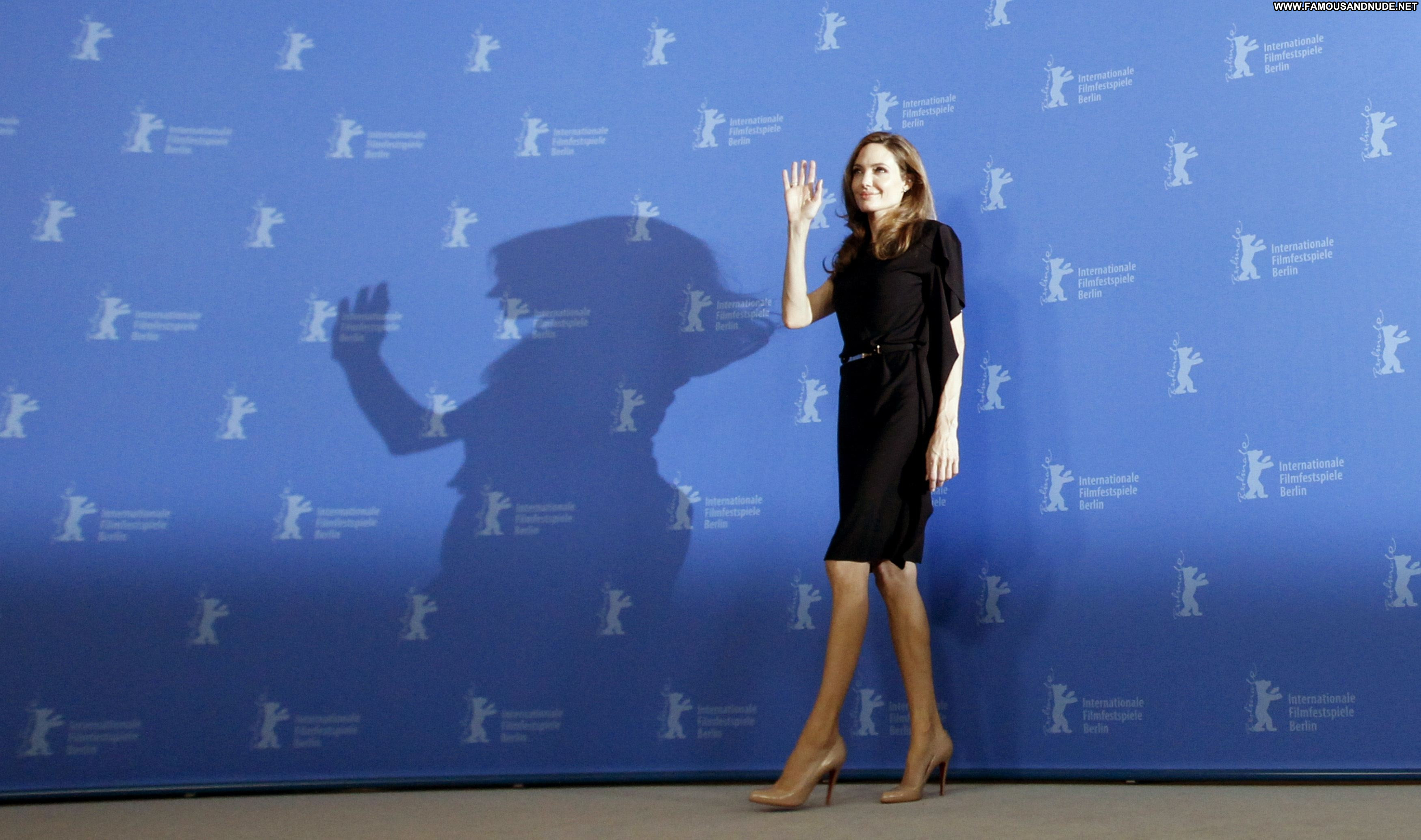 Angelina Jolie No Source Celebrity Beautiful Babe Posing Hot